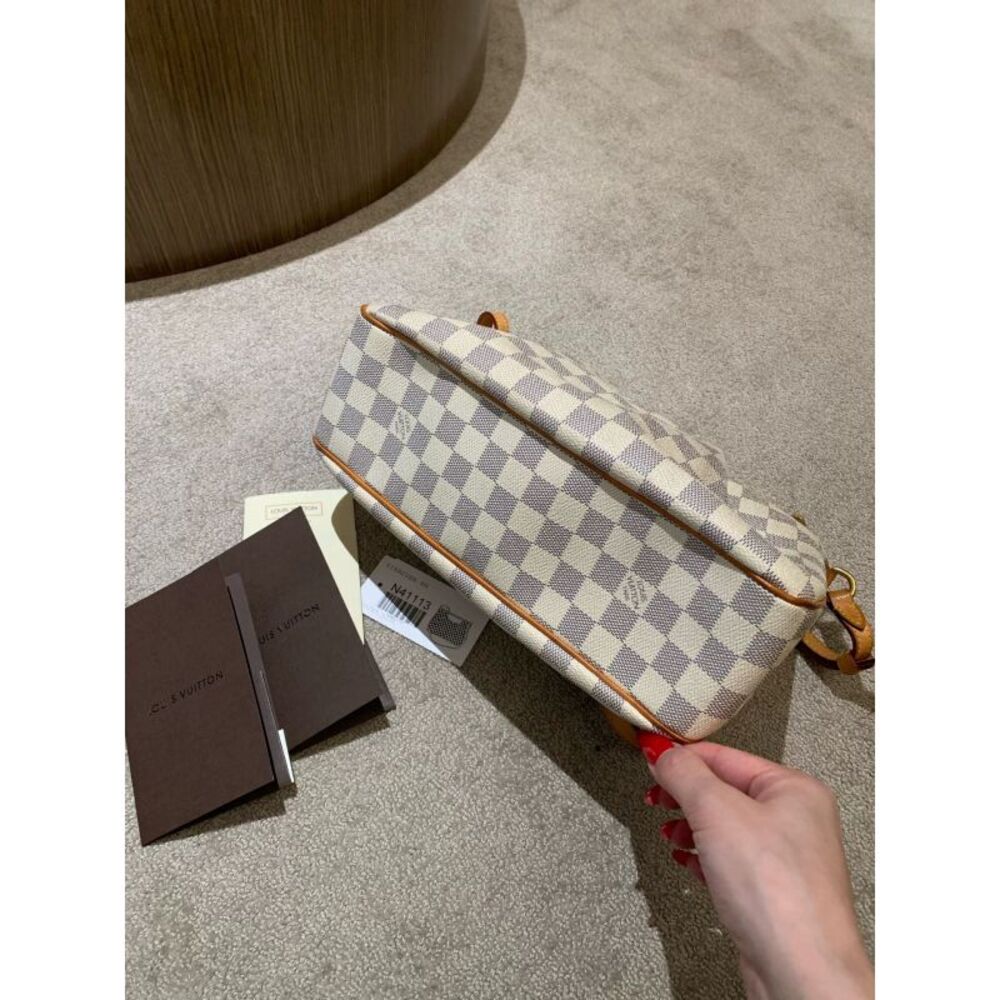 Louis Vuitton Women Pre-Loved Bag Very Good Condition - Picture 7 of 8